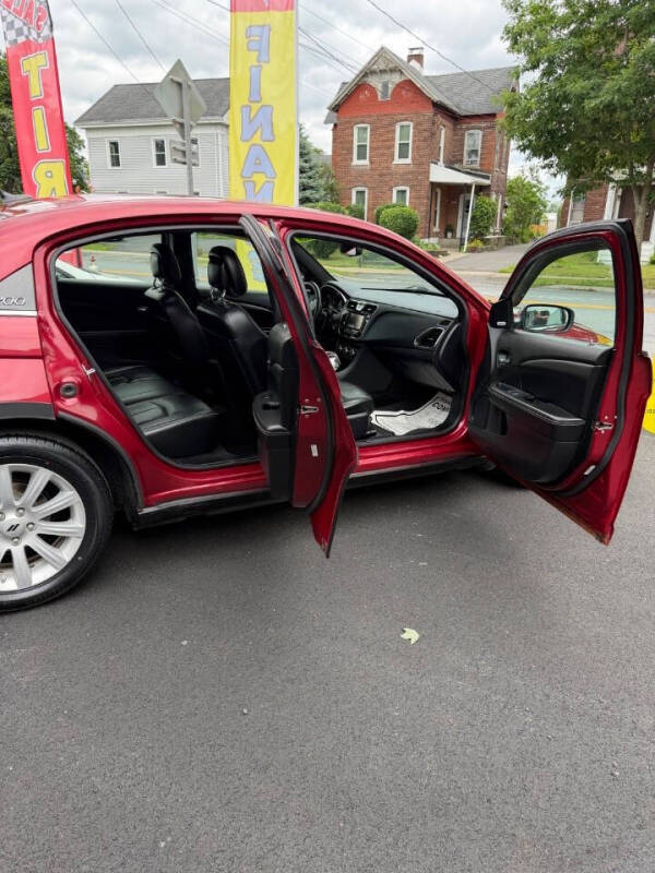 2013 Chrysler 200 Limited