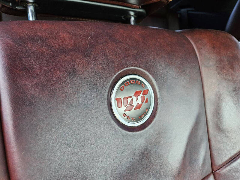 2014 Dodge Challenger SXT 100th Anniversary