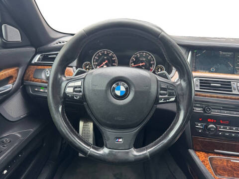 2015 BMW 7 Series 750i
