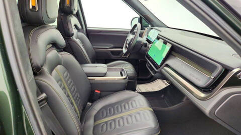 2024 Rivian R1T Adventure