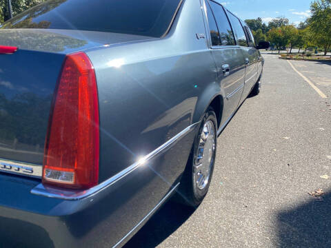 2011 Cadillac DTS Pro Coachbuilder Limo