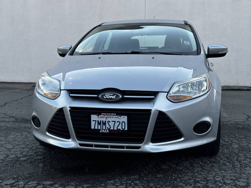 2013 Ford Focus SE's photo