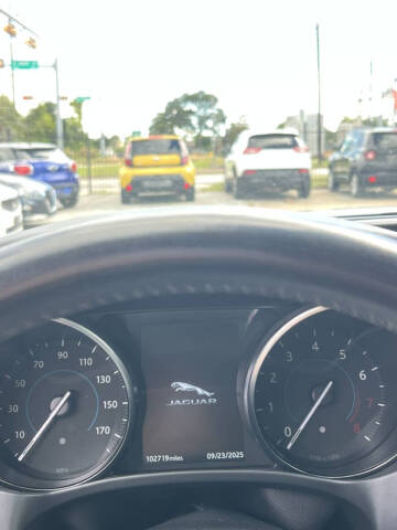 2019 Jaguar F-PACE 25t Premium