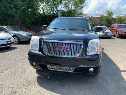 2009 GMC Yukon XL for sale at 77 Auto Mall in Newark NJ