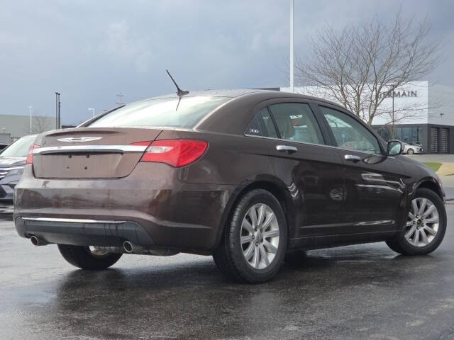 2013 Chrysler 200 Limited