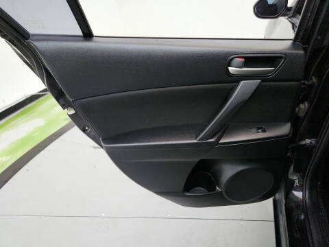 2013 Mazda MAZDA3 i Touring
