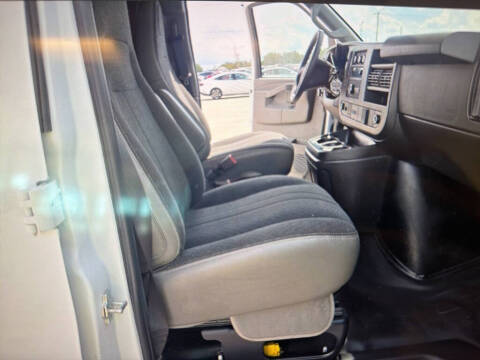 2024 Chevrolet Express 2500