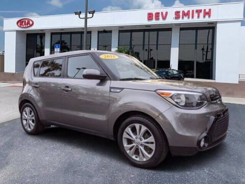 2016 Kia Soul +