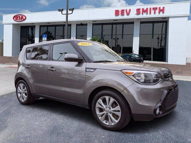 2016 Kia Soul +