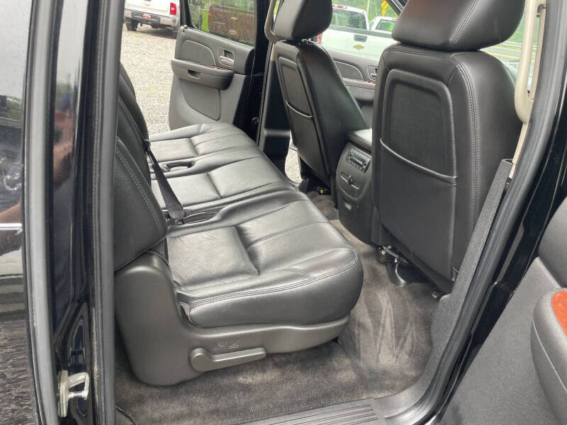 2011 Chevrolet Suburban LT