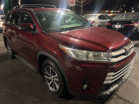 2017 Toyota Highlander SE