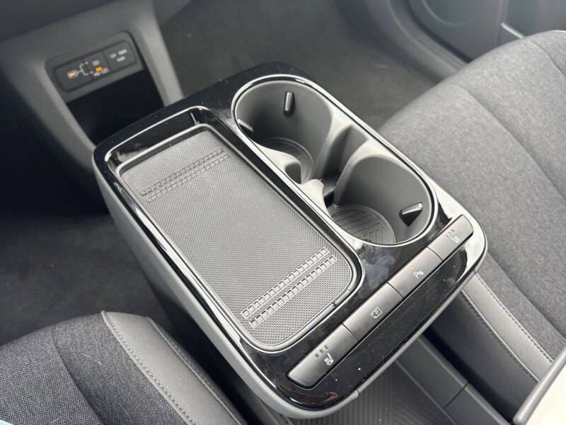 2026 Hyundai Ioniq 5 SE Standard Range