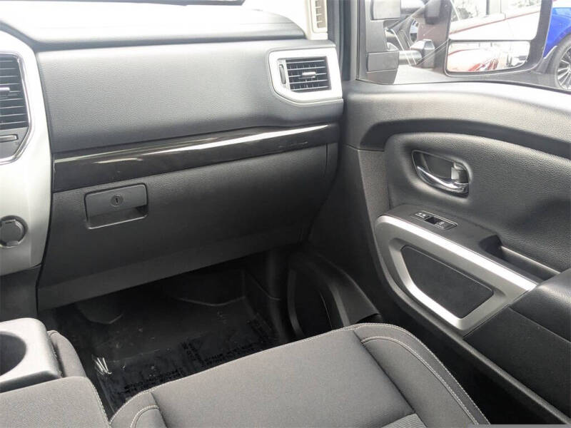 2018 Nissan Titan XD SV