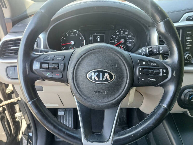 2017 Kia Sorento LX