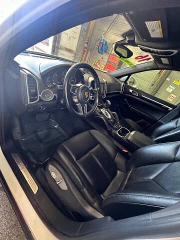 2016 Porsche Cayenne