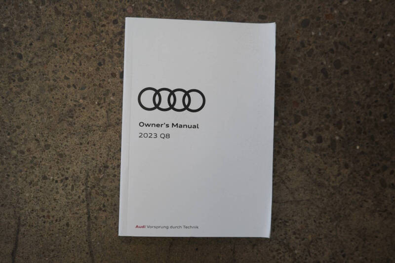 2023 Audi SQ8 4.0T quattro Premium Plus