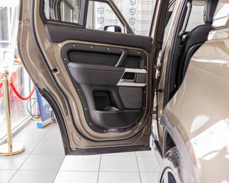 2020 Land Rover Defender 110 HSE