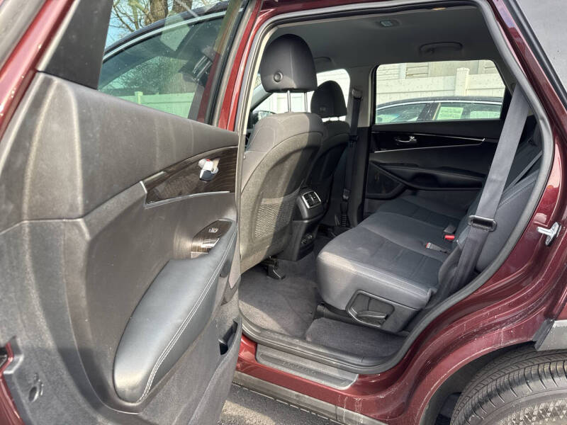 Image 7 of 2019 Kia Sorento LX