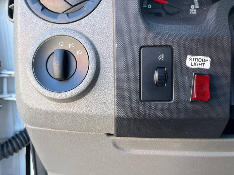 2014 Ford E-Series E-150