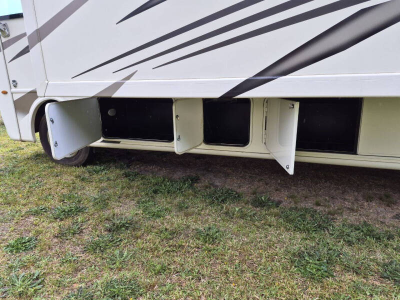 2019 Thor Motor Coach Ace 33.1