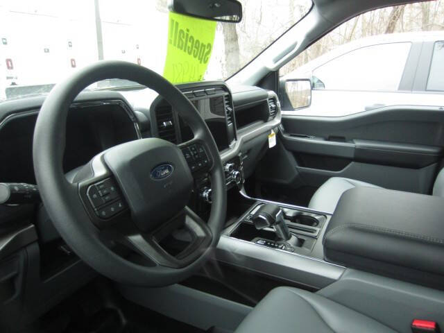 2024 Ford F-150 Lightning Pro