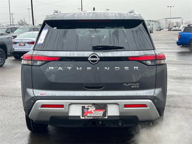 2025 Nissan Pathfinder Platinum