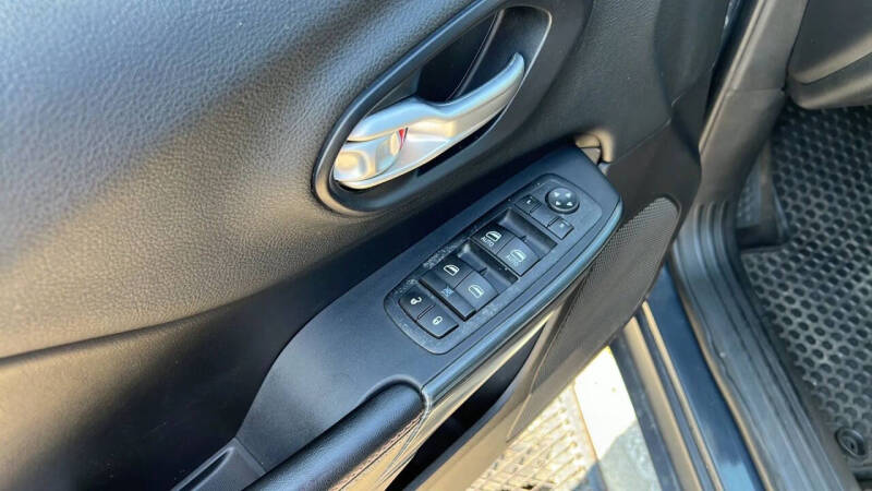 2016 Jeep Cherokee Latitude 75th Anniversary