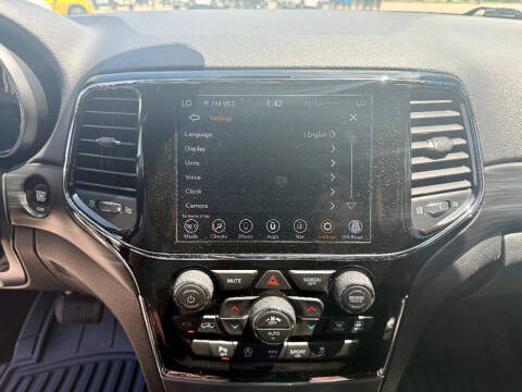 2020 Jeep Grand Cherokee Laredo E