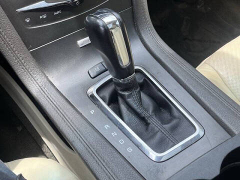 2019 Lincoln MKT Reserve