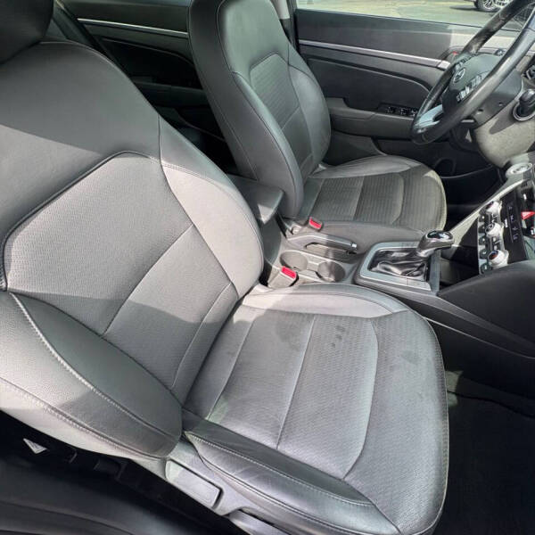 2020 Hyundai Elantra