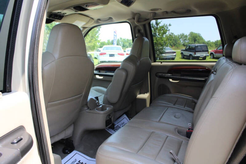 2005 Ford Excursion Limited