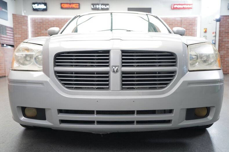 2005 Dodge Magnum RT