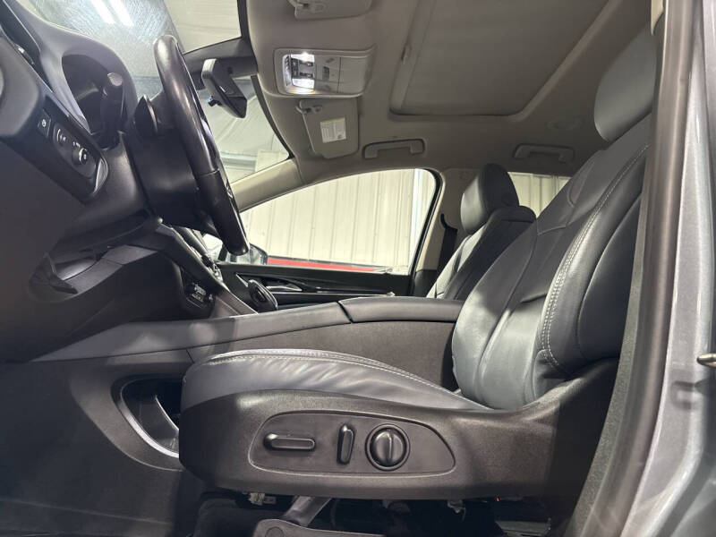 2021 Buick Enclave Essence