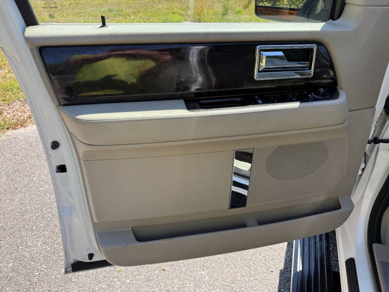 2017 Lincoln Navigator L Select