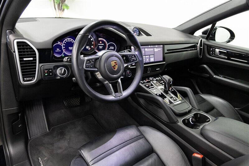 2021 Porsche Cayenne Coupe