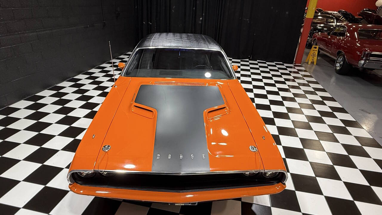 1970 Dodge Challenger 15