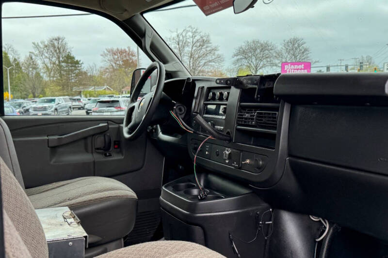 2016 Chevrolet Express 2500
