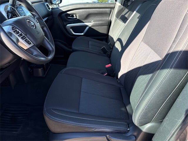 2018 Nissan Titan SV