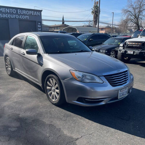 2013 Chrysler 200 for sale at Mamas Motors LLC in San Jose CA