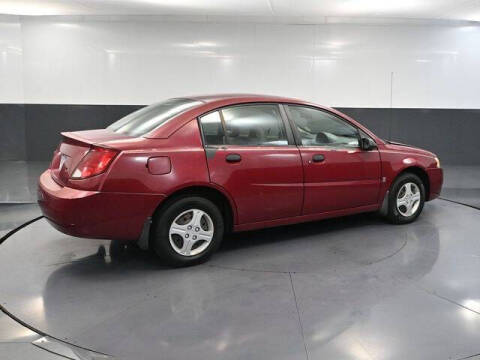 2004 Saturn Ion 1