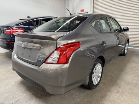 2015 Nissan Versa 1.6 S
