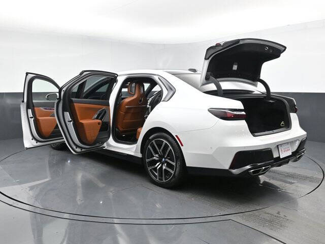 2024 BMW 7 Series 760i xDrive