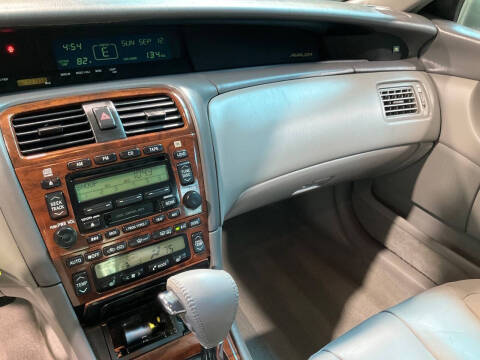 2003 Toyota Avalon XLS