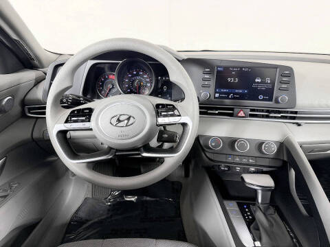 2022 Hyundai Elantra