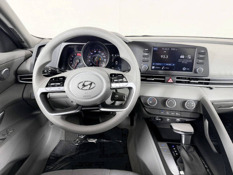 2022 Hyundai Elantra