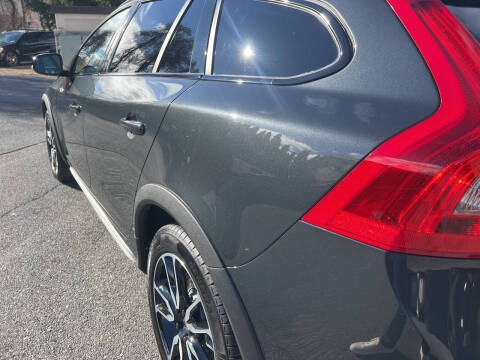 2015 Volvo V60 Cross Country T5 Platinum
