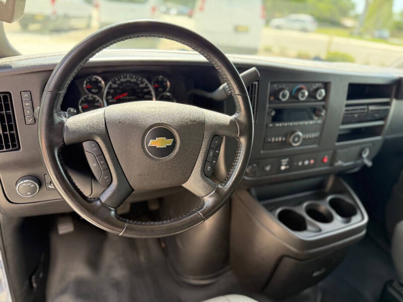 2023 Chevrolet Express 2500