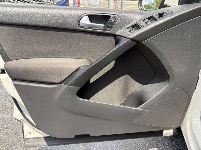 2014 Volkswagen Tiguan S