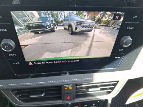 2026 Volkswagen Taos SE Black