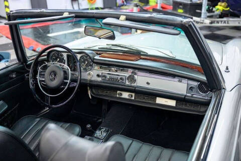 1970 Mercedes-Benz 280-Class